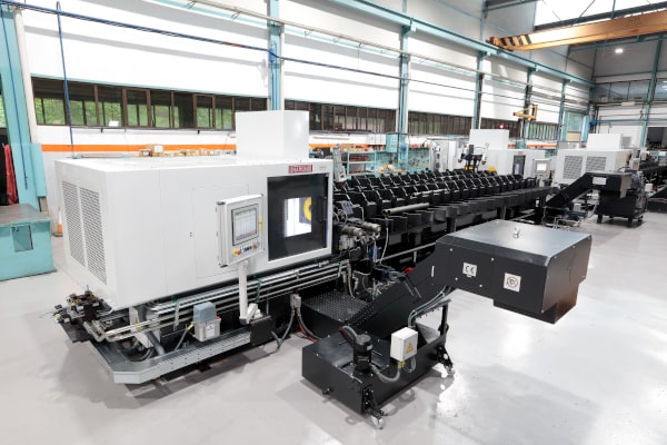 UNAMUNO CNC diseña y fabrica maquinaria especial a medida: roscadoras de tubos, mecanizado de rosca interior y exterior, achaflanado, refrentado, roscado, corte y verificado de tubos